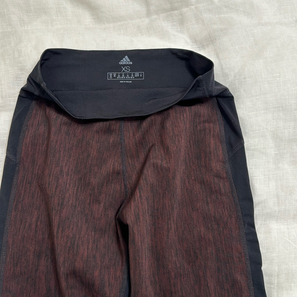 Adidas xs legging black and dark red